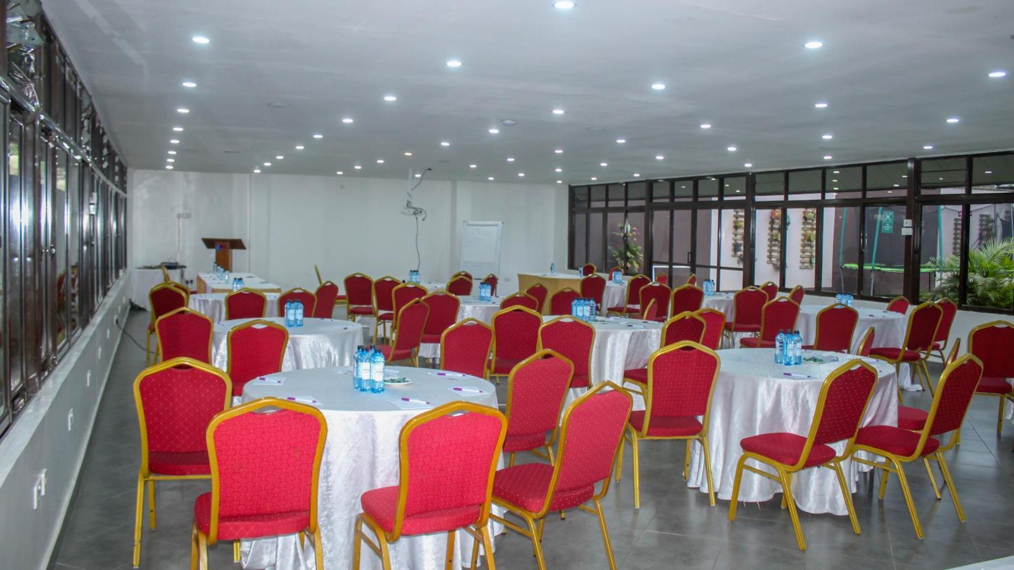 67 Airport Hotel Nairobi Mlolongo Extérieur photo