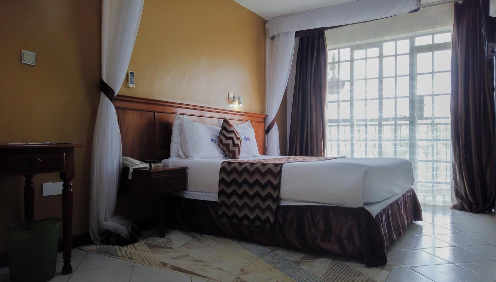 67 Airport Hotel Nairobi Mlolongo Extérieur photo