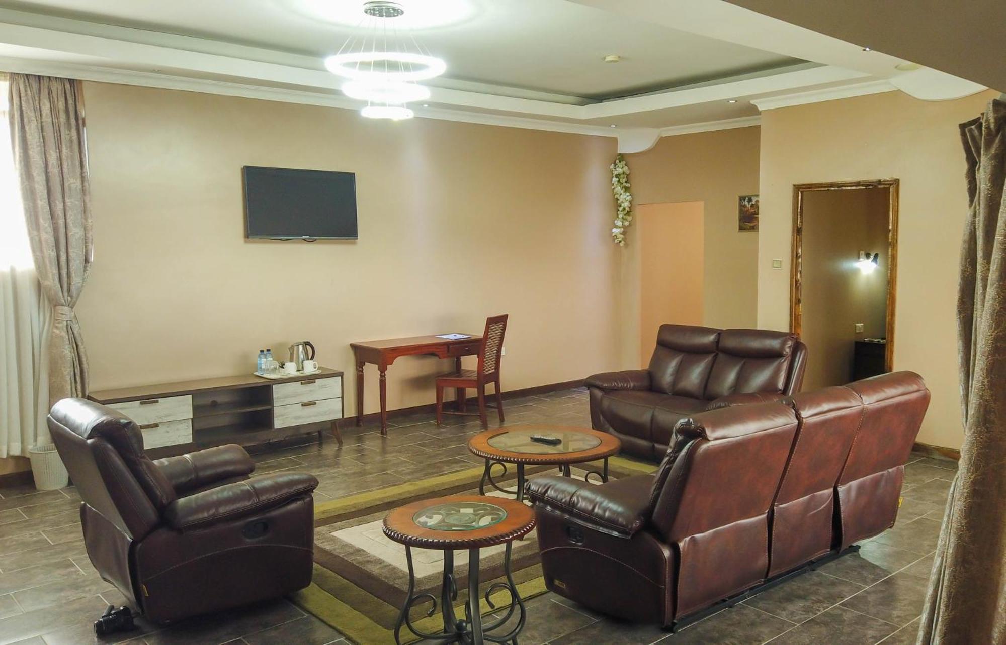67 Airport Hotel Nairobi Mlolongo Extérieur photo