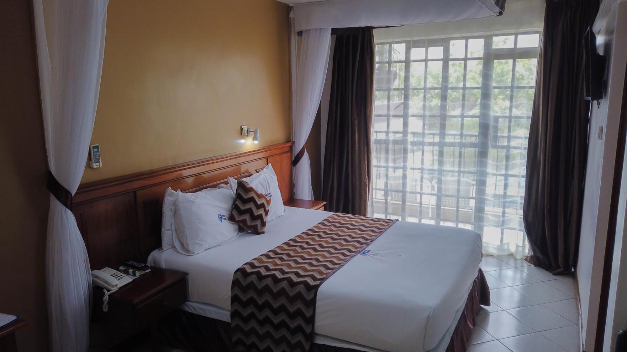 67 Airport Hotel Nairobi Mlolongo Extérieur photo