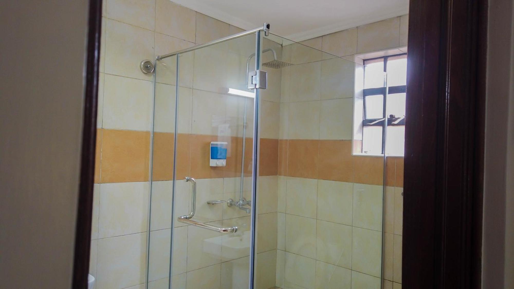 67 Airport Hotel Nairobi Mlolongo Extérieur photo