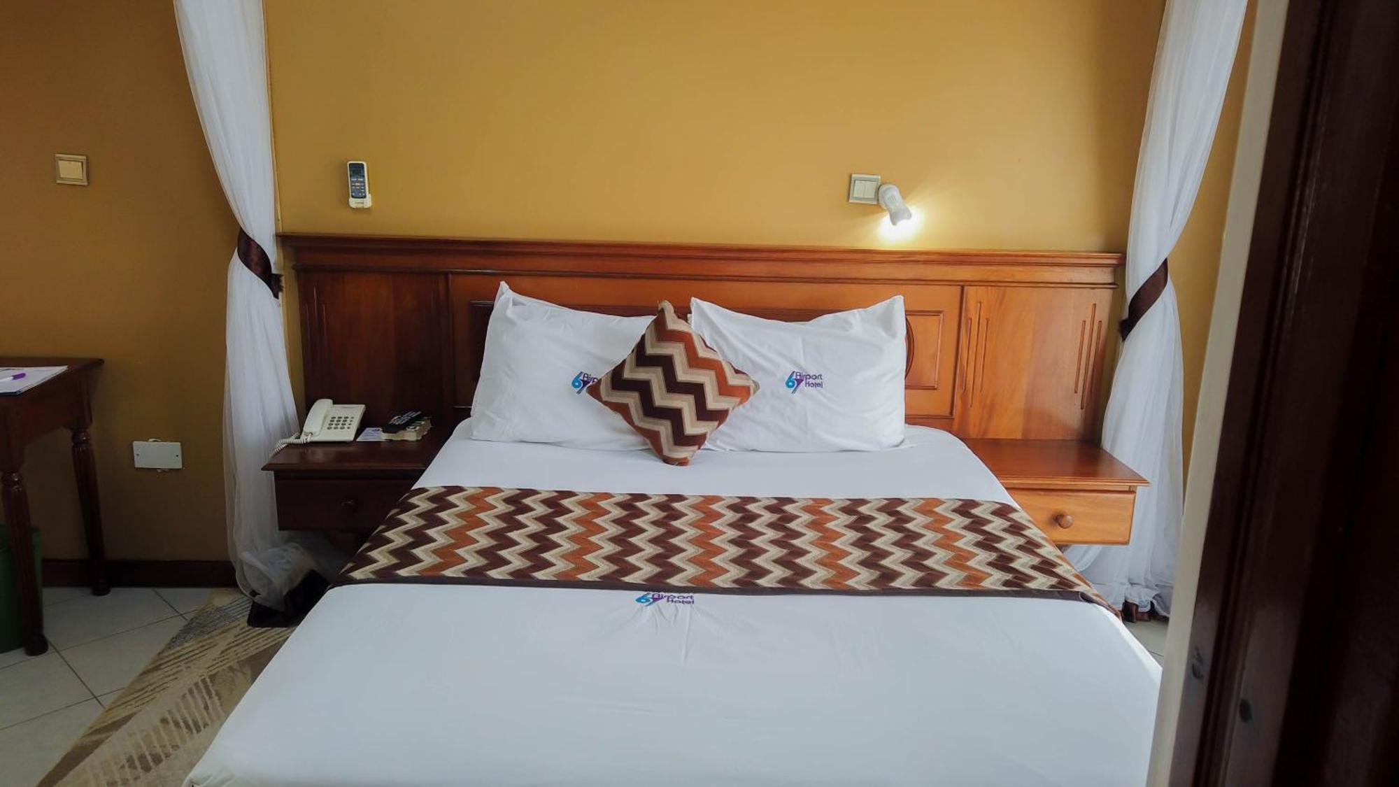 67 Airport Hotel Nairobi Mlolongo Extérieur photo