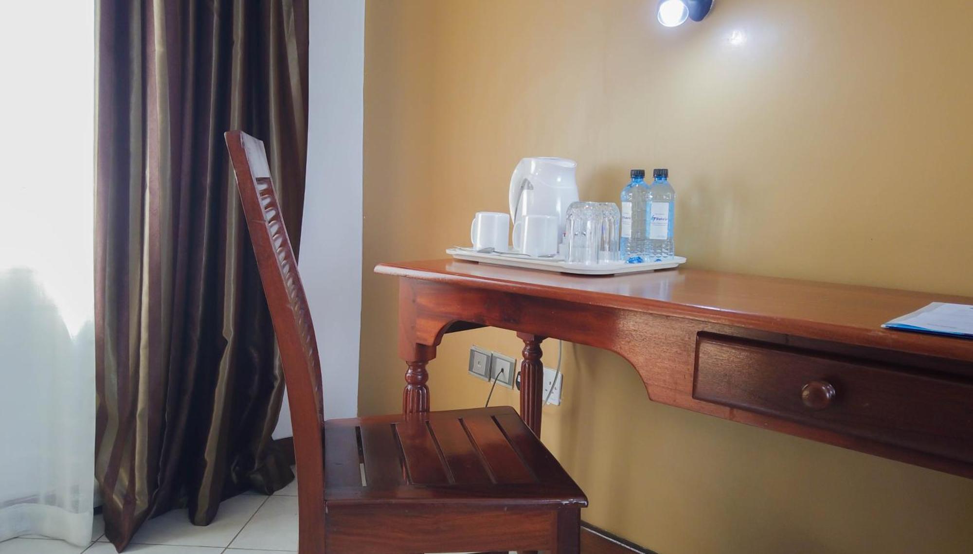 67 Airport Hotel Nairobi Mlolongo Extérieur photo