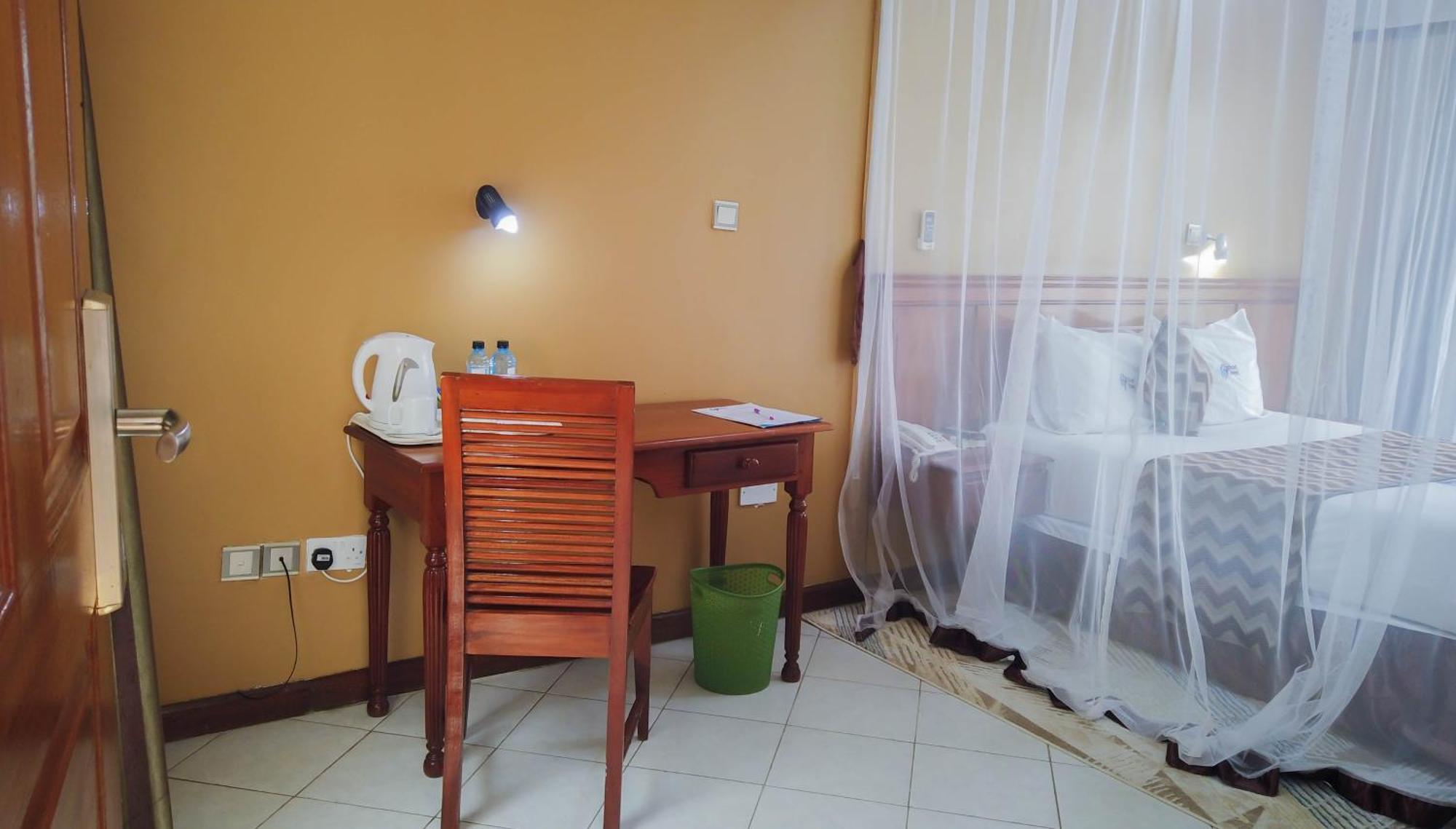 67 Airport Hotel Nairobi Mlolongo Extérieur photo