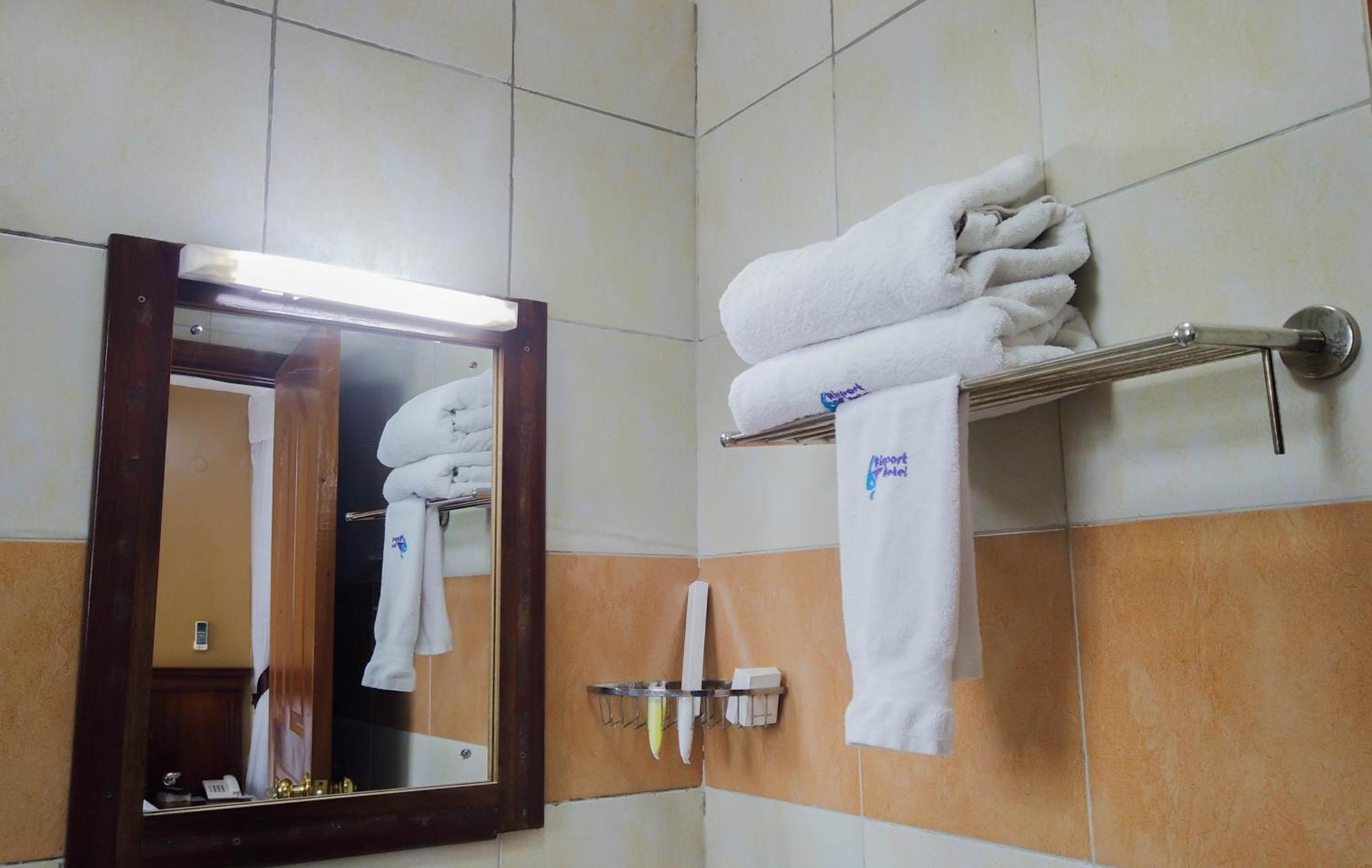 67 Airport Hotel Nairobi Mlolongo Extérieur photo