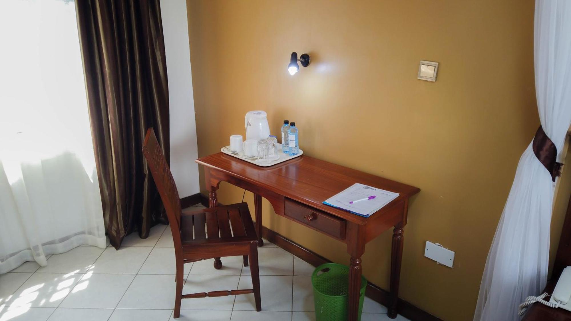 67 Airport Hotel Nairobi Mlolongo Extérieur photo